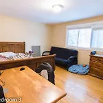 Hb Guest Home 2-Entire House U3 Beds