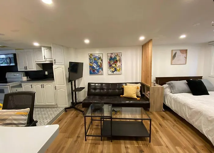 Waterloo Private 1 Bedroom Near University