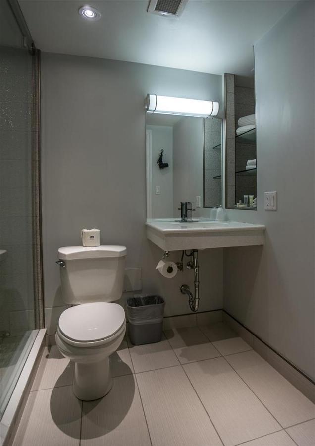 Hotel The Of 3*