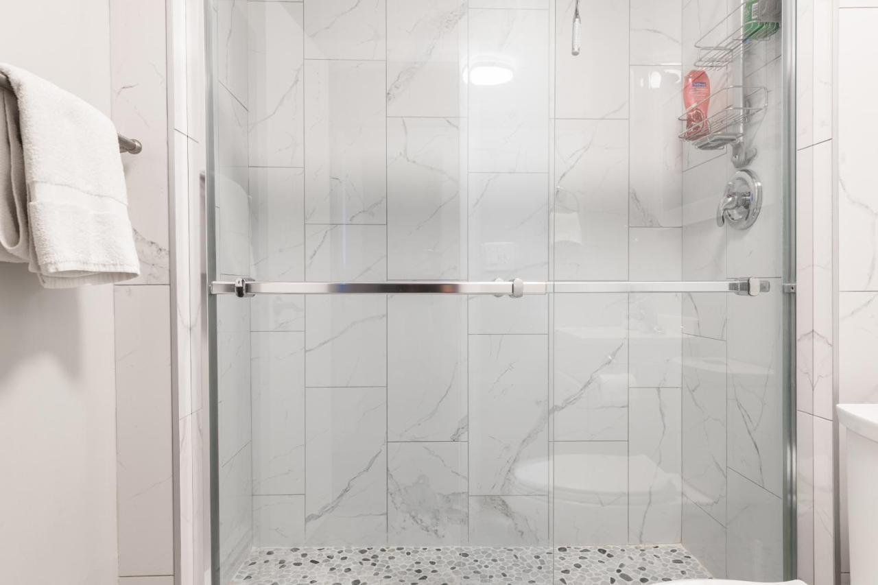 Apartment Entire Bachelor Unit En-suite Uptown - E5 Waterloo