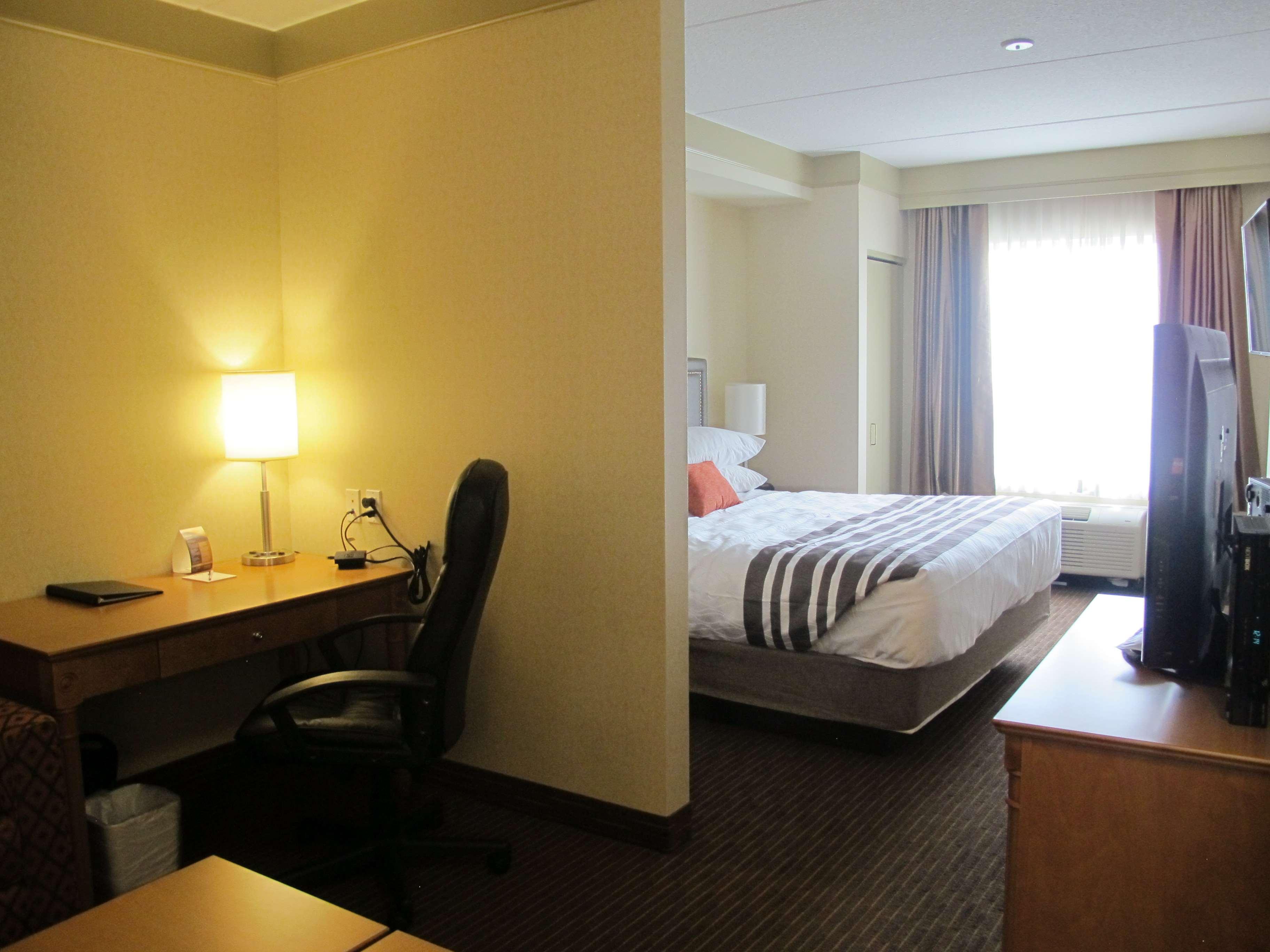 Western 4*