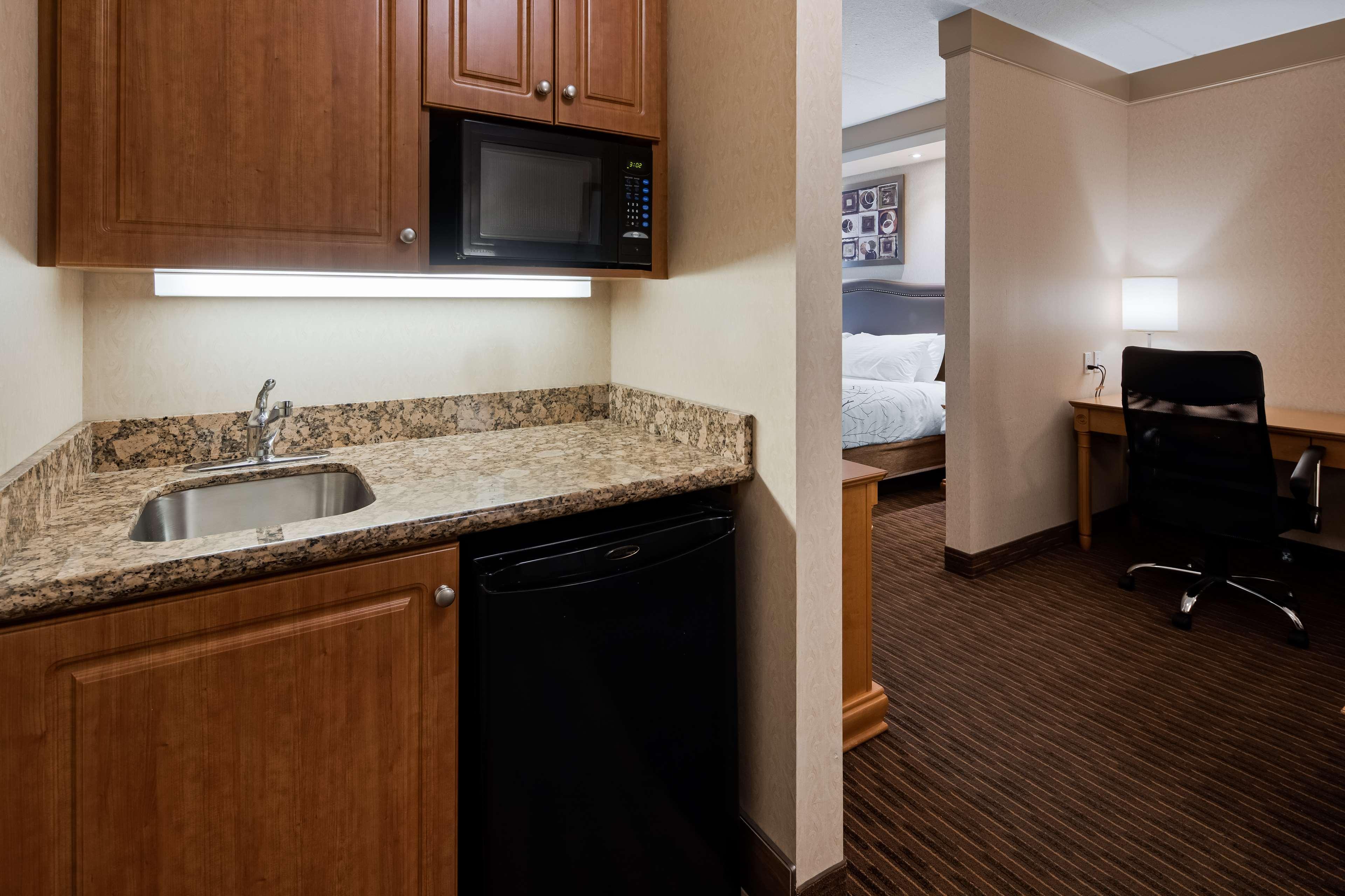 Western 4* Waterloo