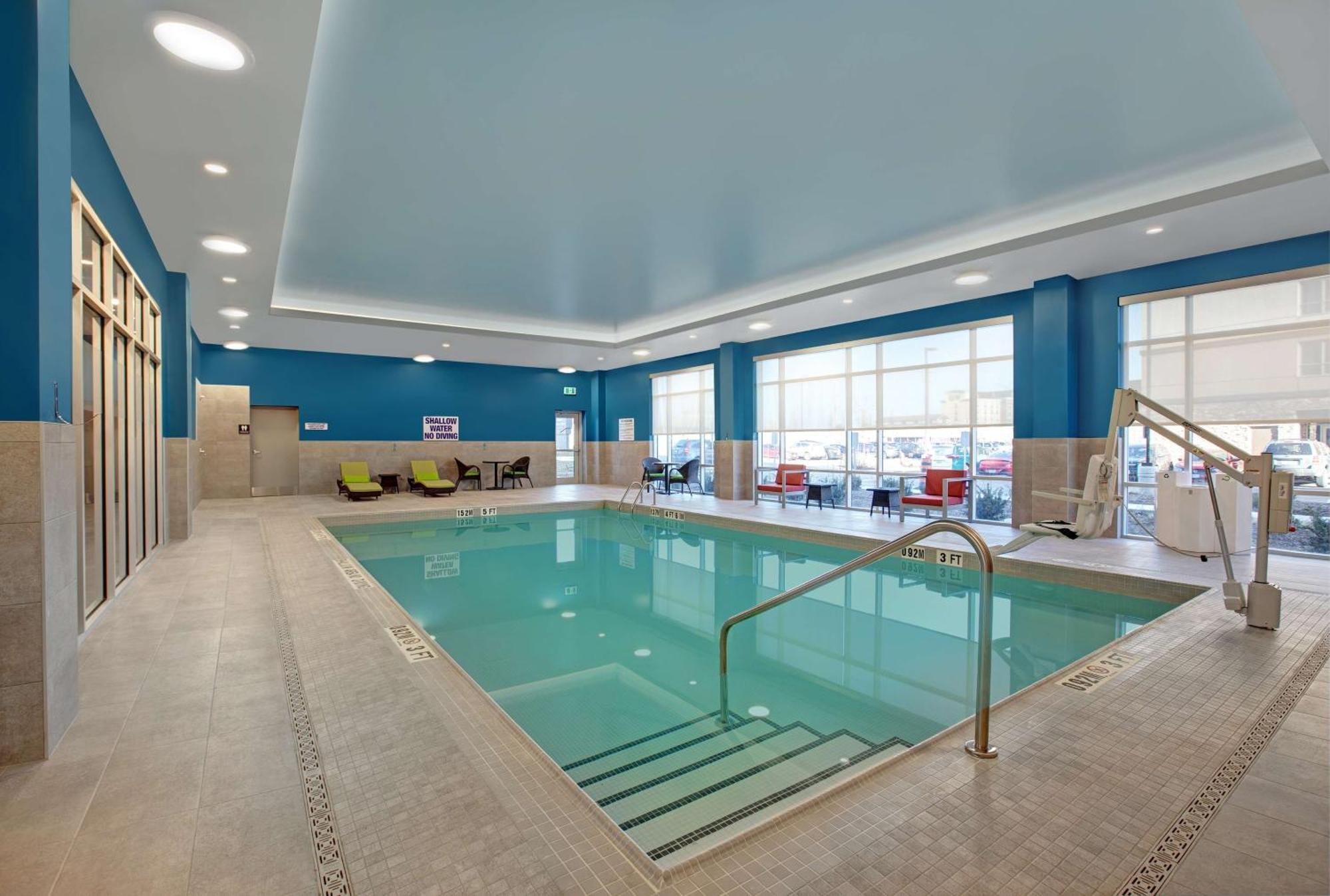 Hampton & By Hilton St. Jacobs Hotel
