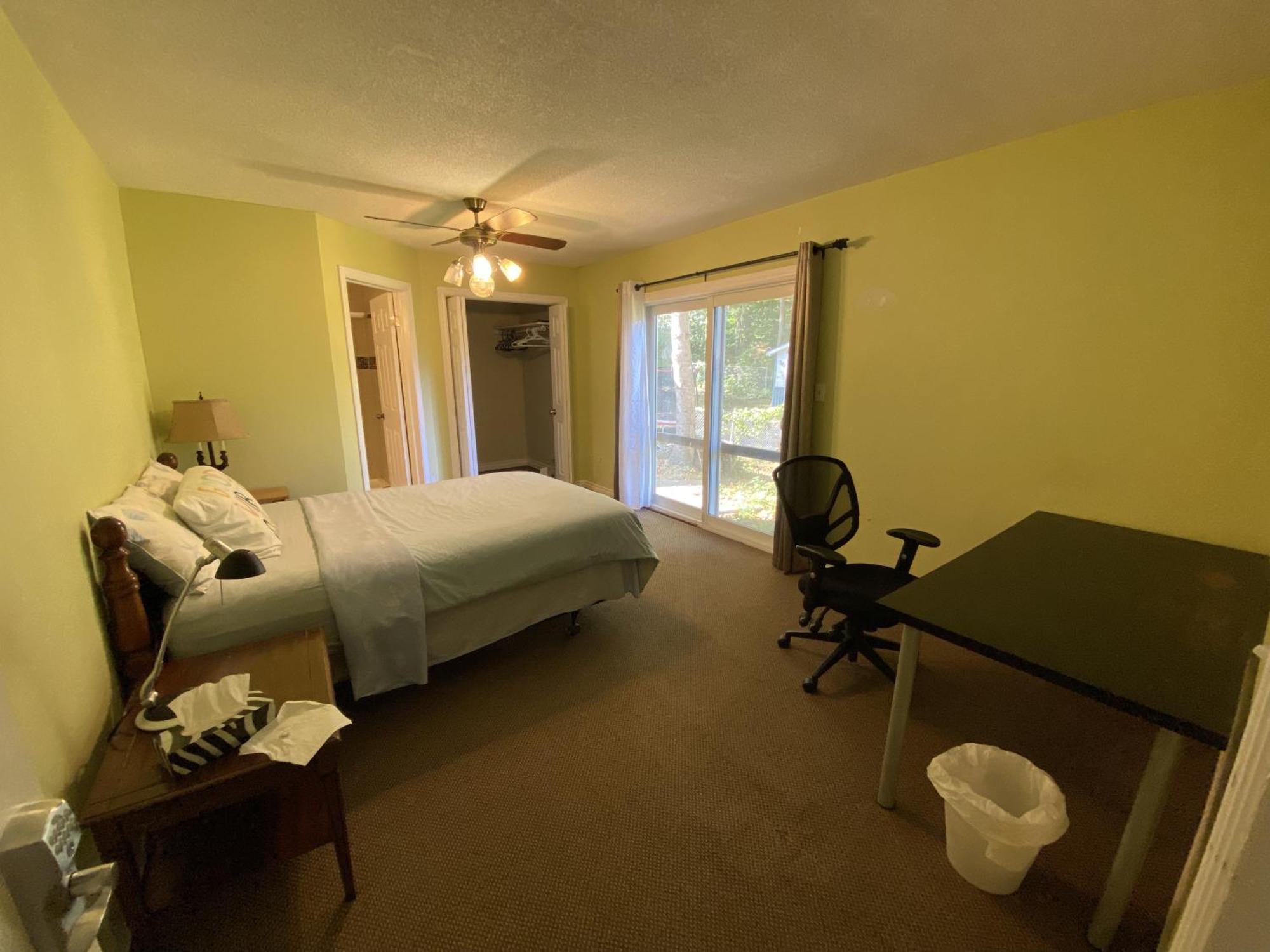 Hb Guest 2-m Hotel 3*