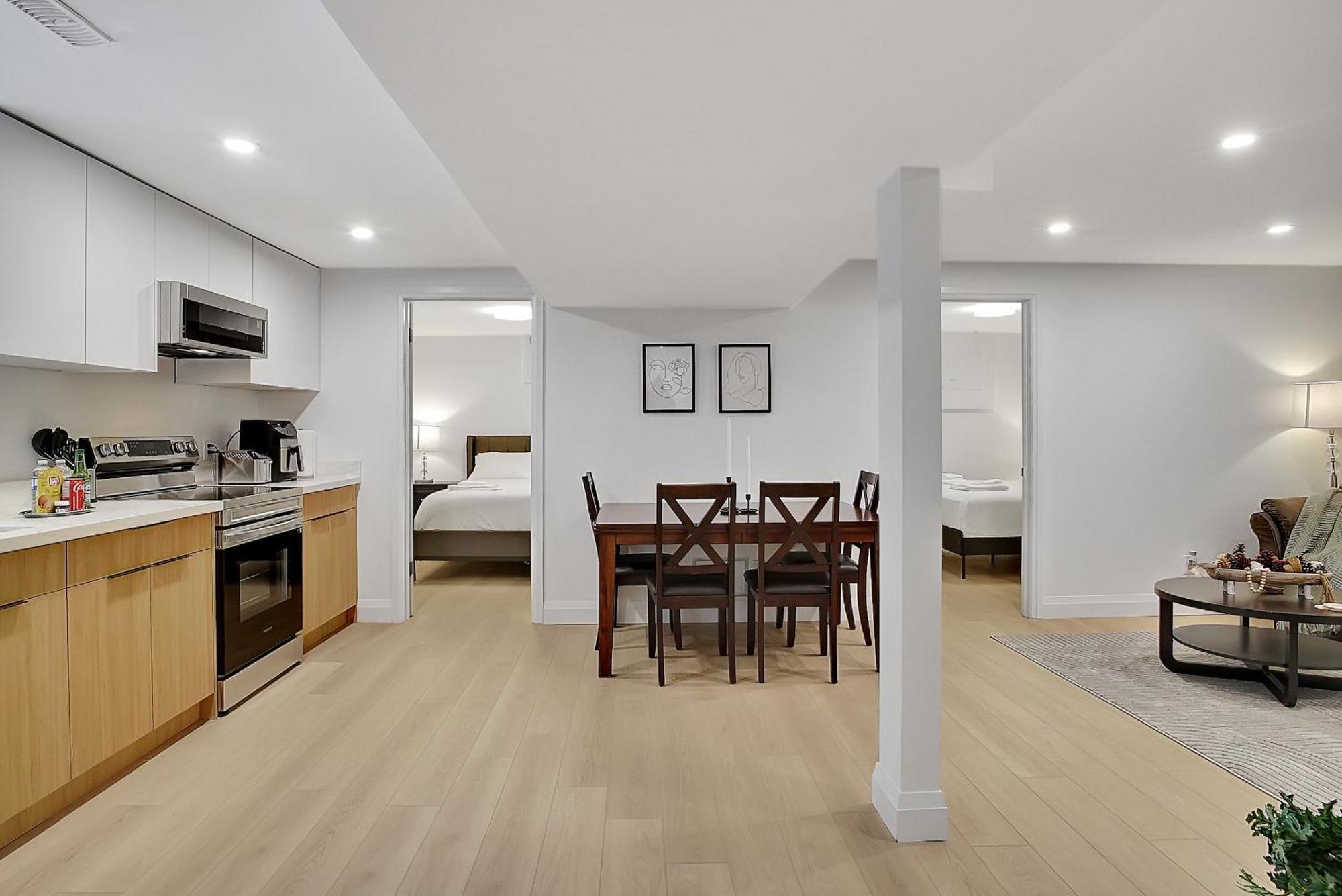 New Two Bedroom In Apartment *