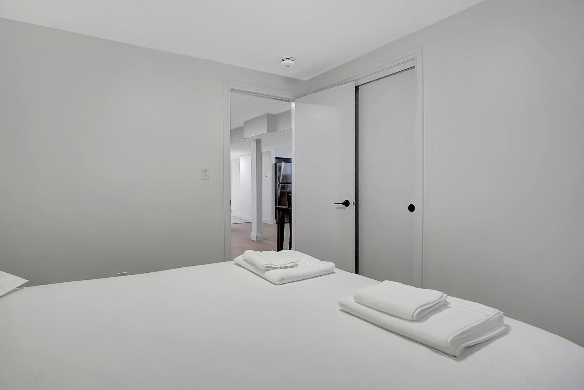 Apartment New Two Bedroom In Waterloo