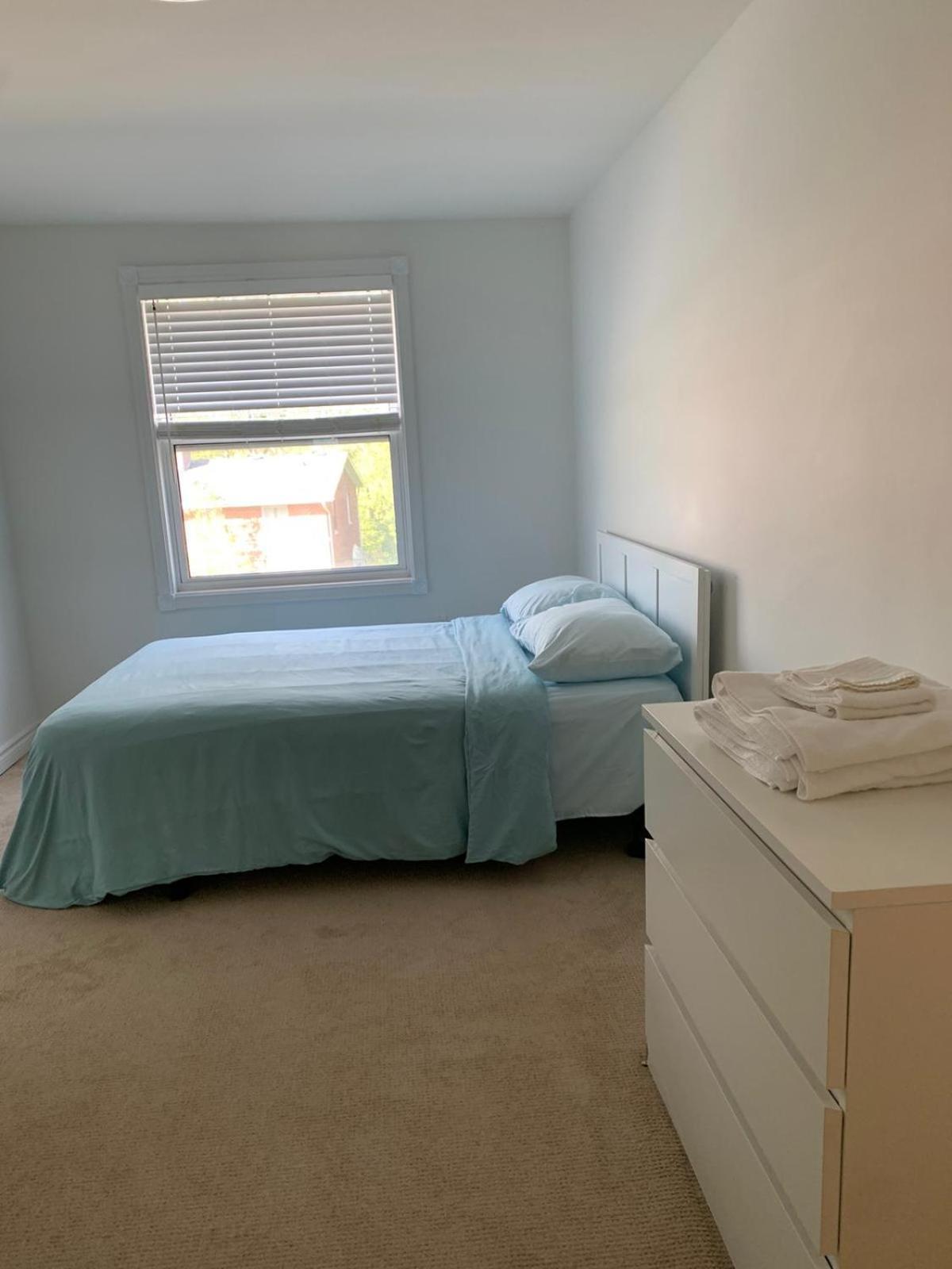 Homestay At Westcourt Place Near Uw Waterloo