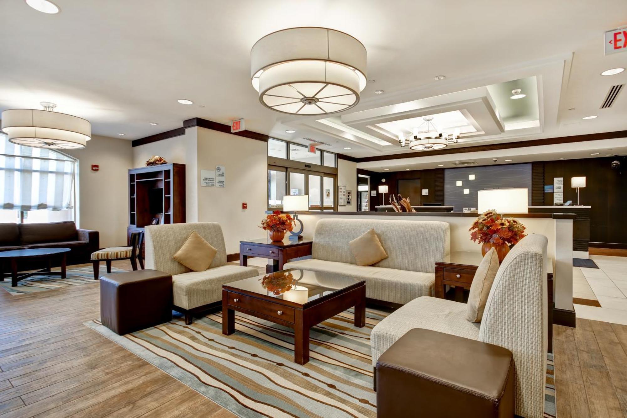 Express & - St. Jacobs Area By Ihg 2*