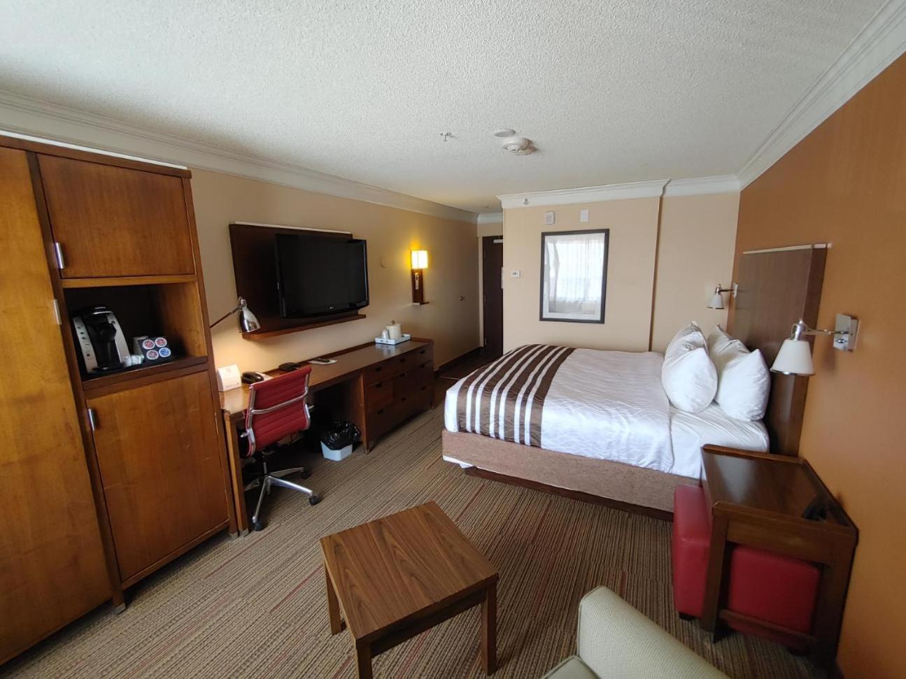 Hotel, Trademark Collection By Wyndham Waterloo