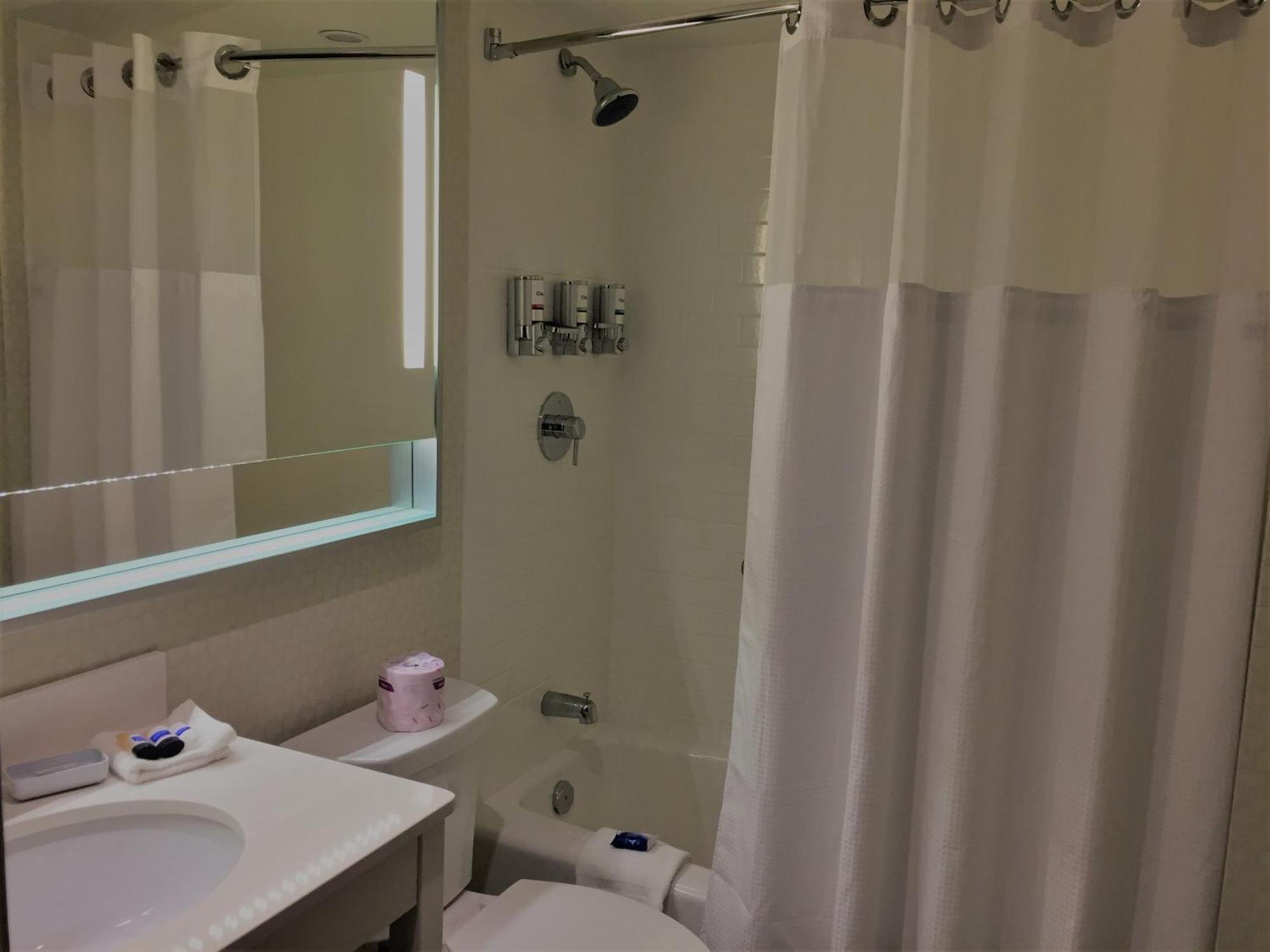 Hotel, Trademark Collection By Wyndham