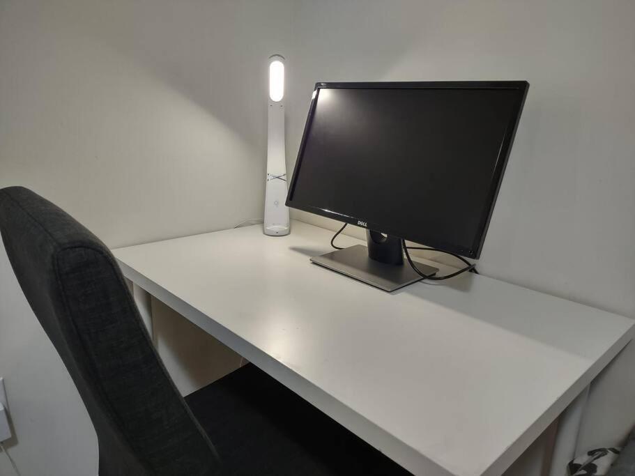 Basement Near 24-7 Restraints * Waterloo