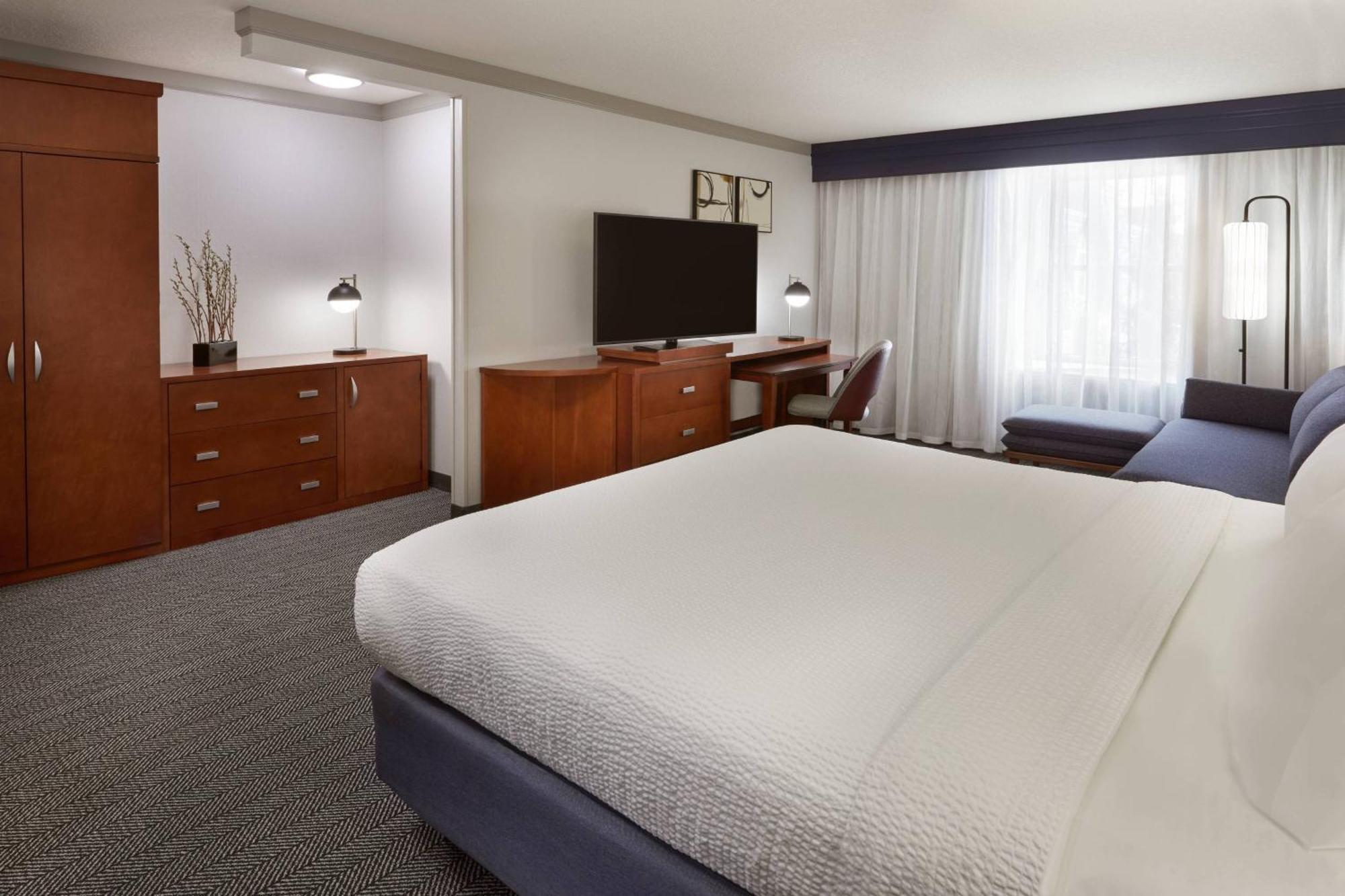 Courtyard By Marriott St. Jacobs Hotel 3*