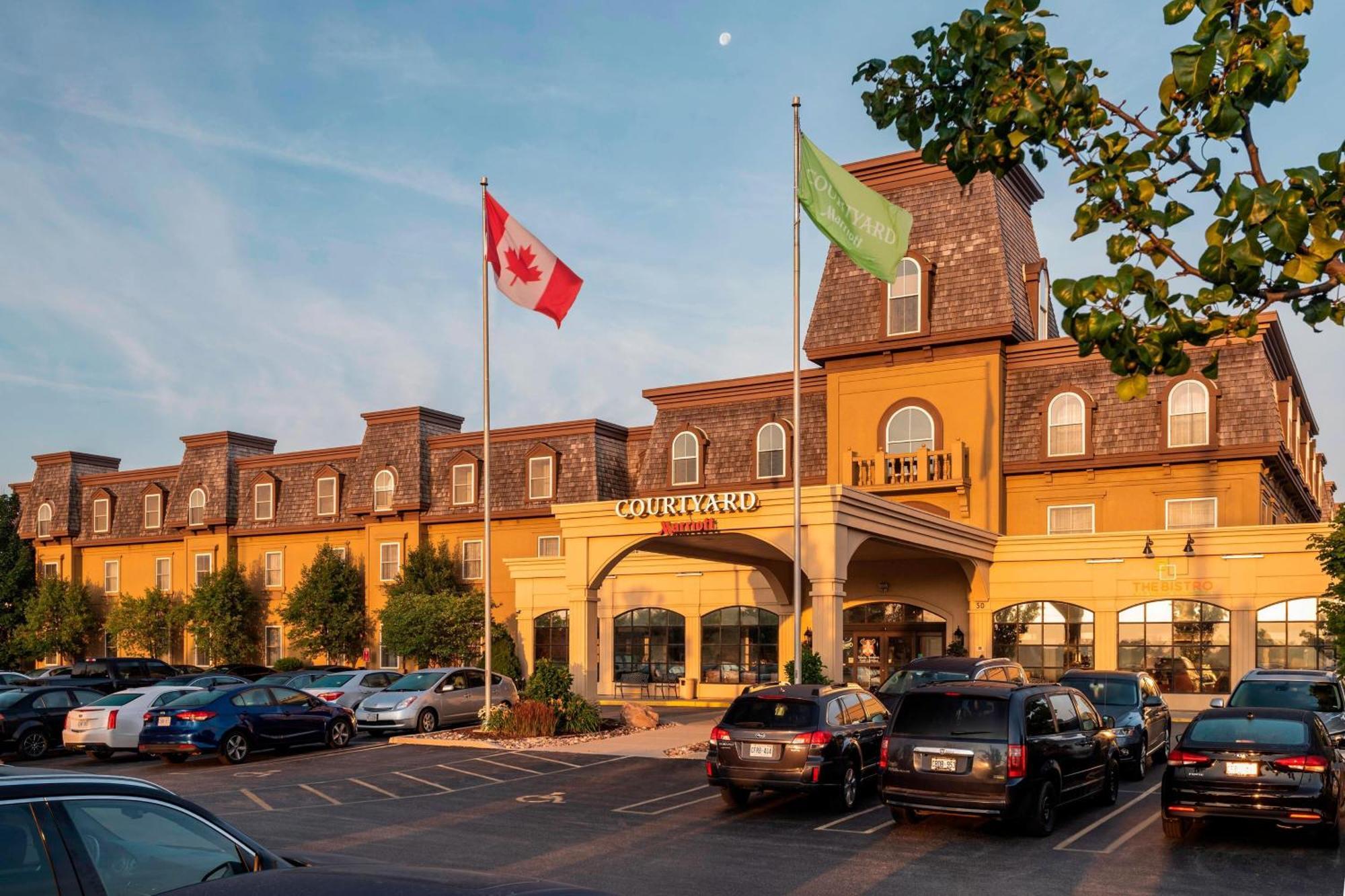 Courtyard By Marriott St. Jacobs 3*