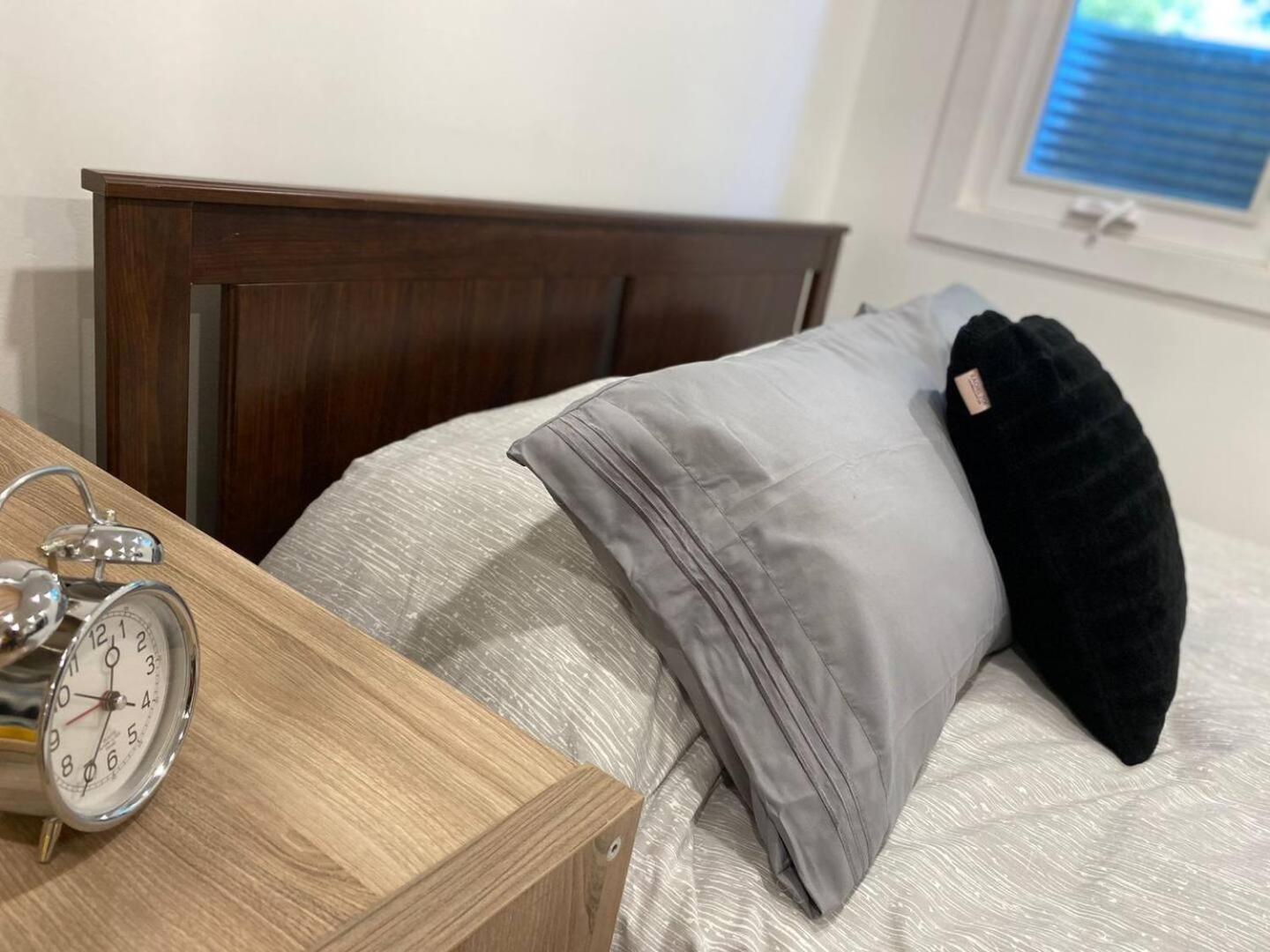 Private 1 Bedroom Near Waterloo