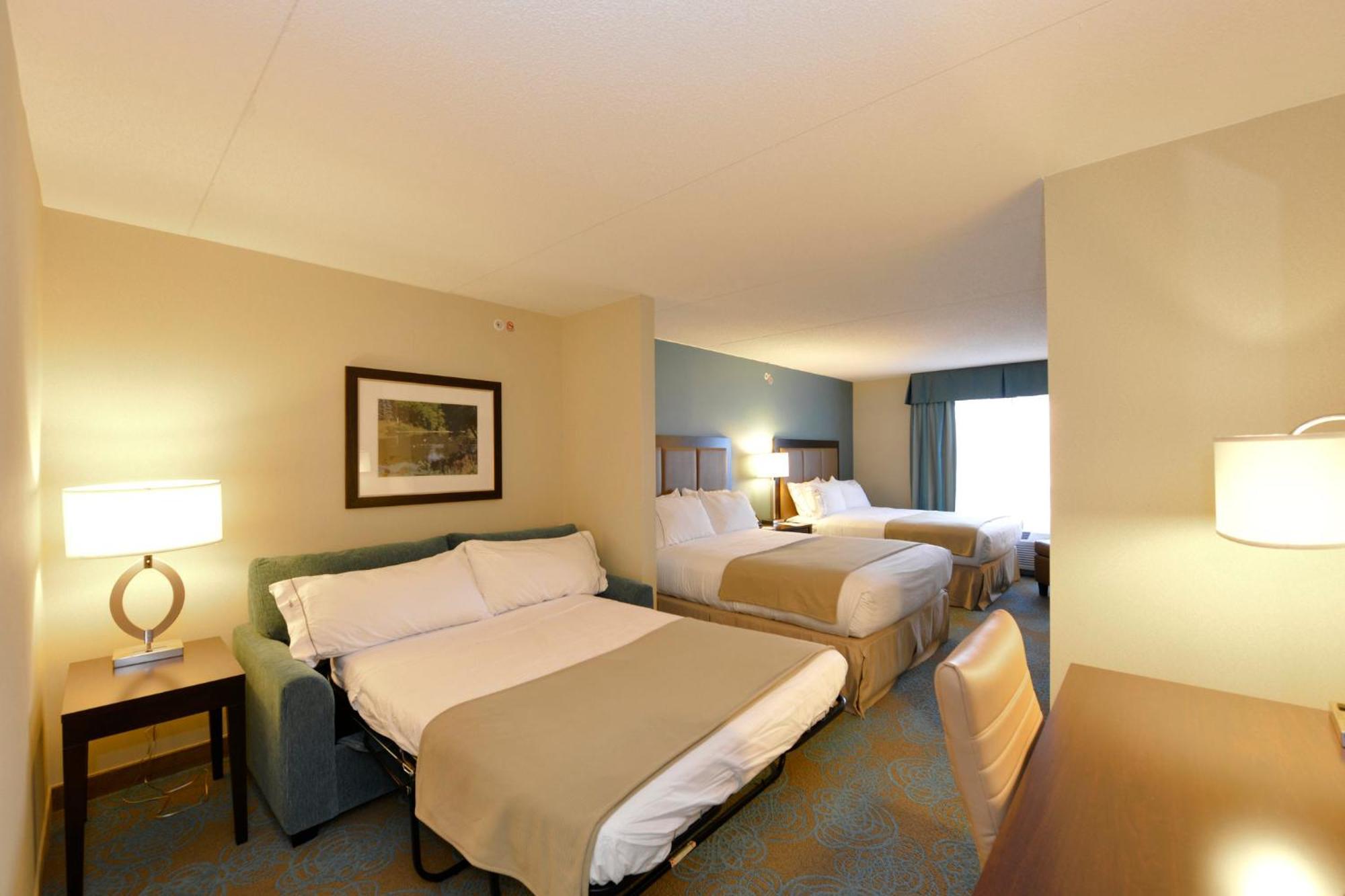 Hotel Express & - St. Jacobs Area By Ihg 2*