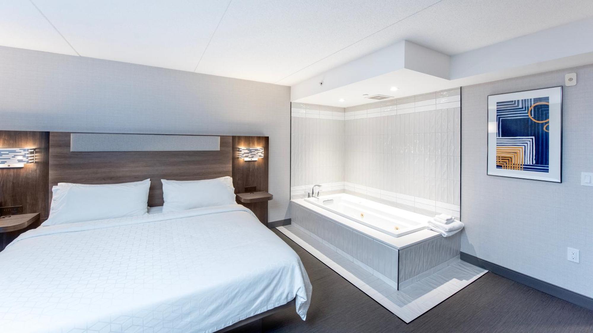 Express & - St. Jacobs Area By Ihg Hotel 2*