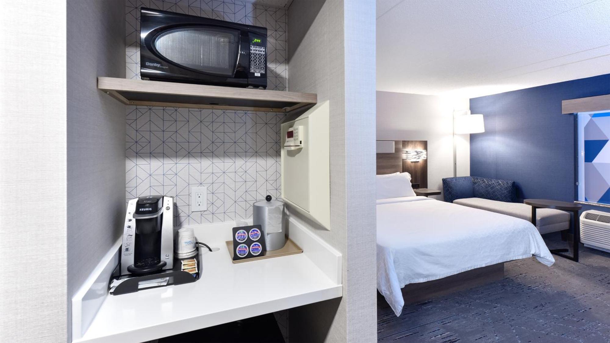 Express & - St. Jacobs Area By Ihg Hotel 2*
