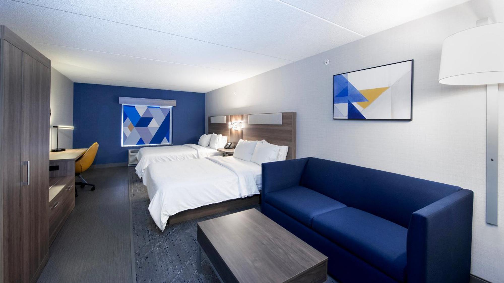 Express & - St. Jacobs Area By Ihg