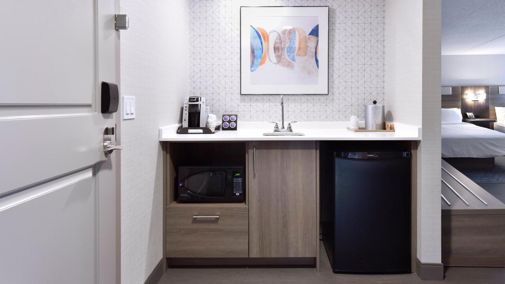 Express & - St. Jacobs Area By Ihg Hotel
