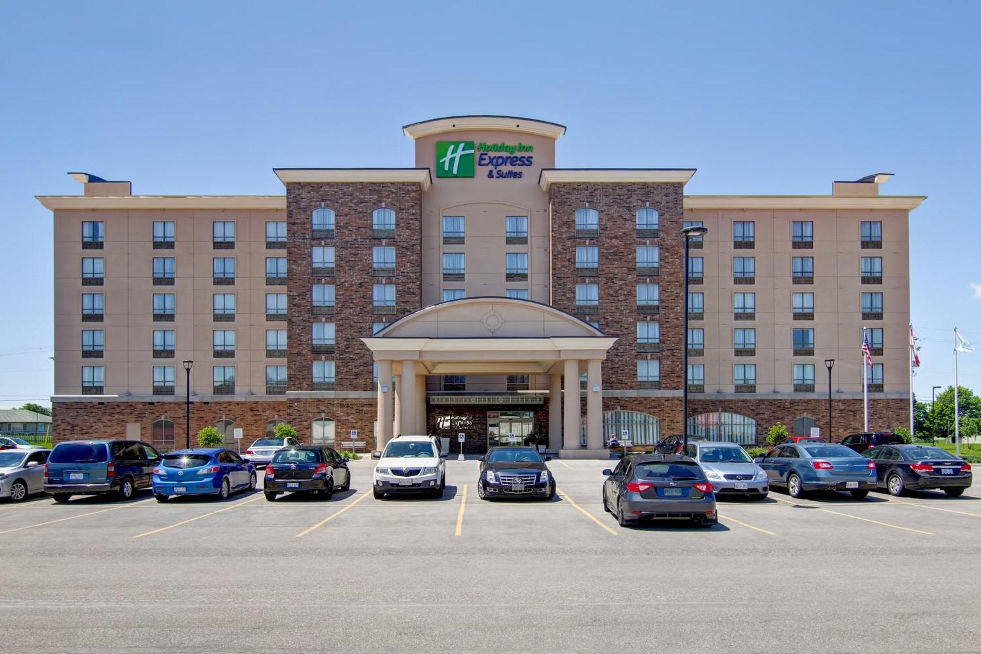 Hotel Express & - St. Jacobs Area By Ihg
