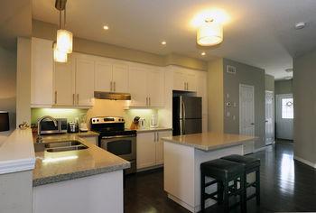 Boardwalk Homes - Executive Guest & Townhomes Hotel Waterloo