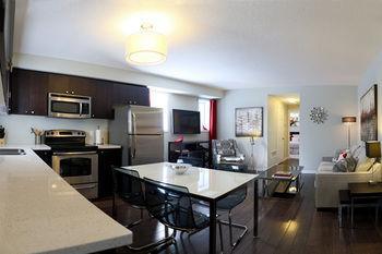 Boardwalk Homes - Executive Guest & Townhomes Hotel Waterloo