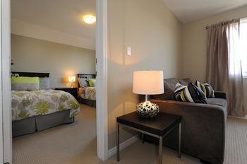 Boardwalk Homes - Executive Guest & Townhomes Hotel Waterloo