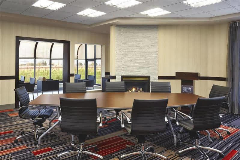 Hotel Four Points By Sheraton Kitchener-waterloo 3*