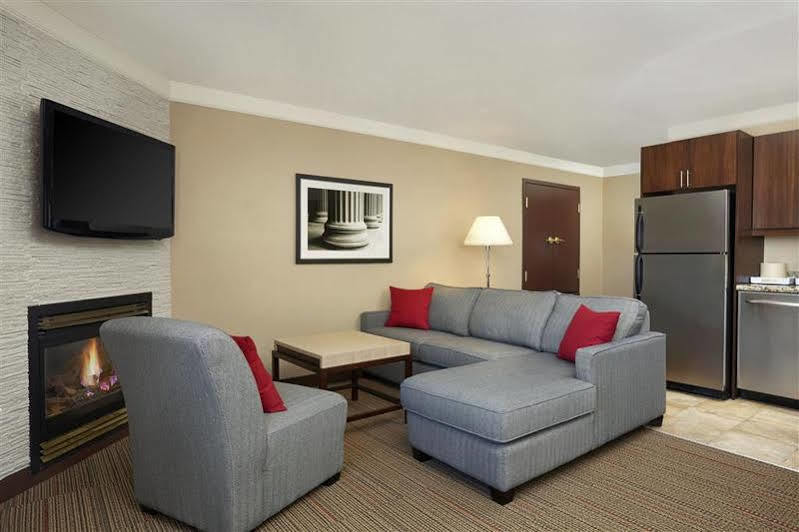 Four Points By Sheraton Kitchener-waterloo 3*