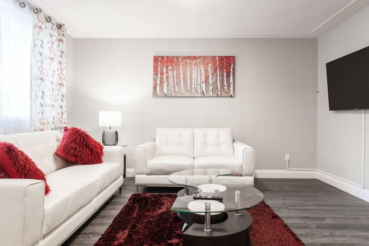 Entire 2 Bedroom Uptown - E1 * Waterloo