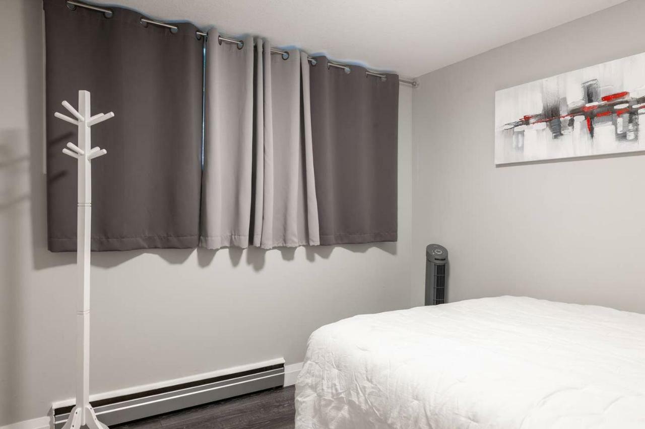 Apartment Entire 2 Bedroom Uptown - E1 Waterloo
