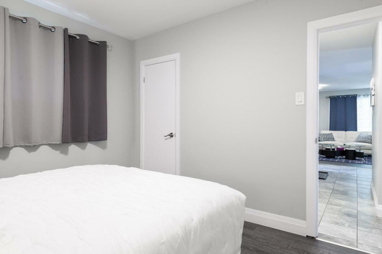Apartment Entire 2 Bedroom Uptown - E3 *