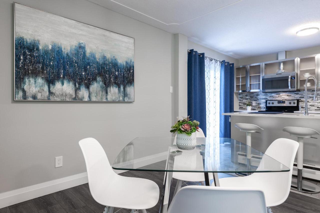 Apartment Entire 2 Bedroom Uptown - E3 *