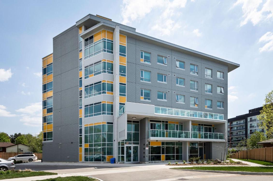 311 Batavia Pl * Waterloo