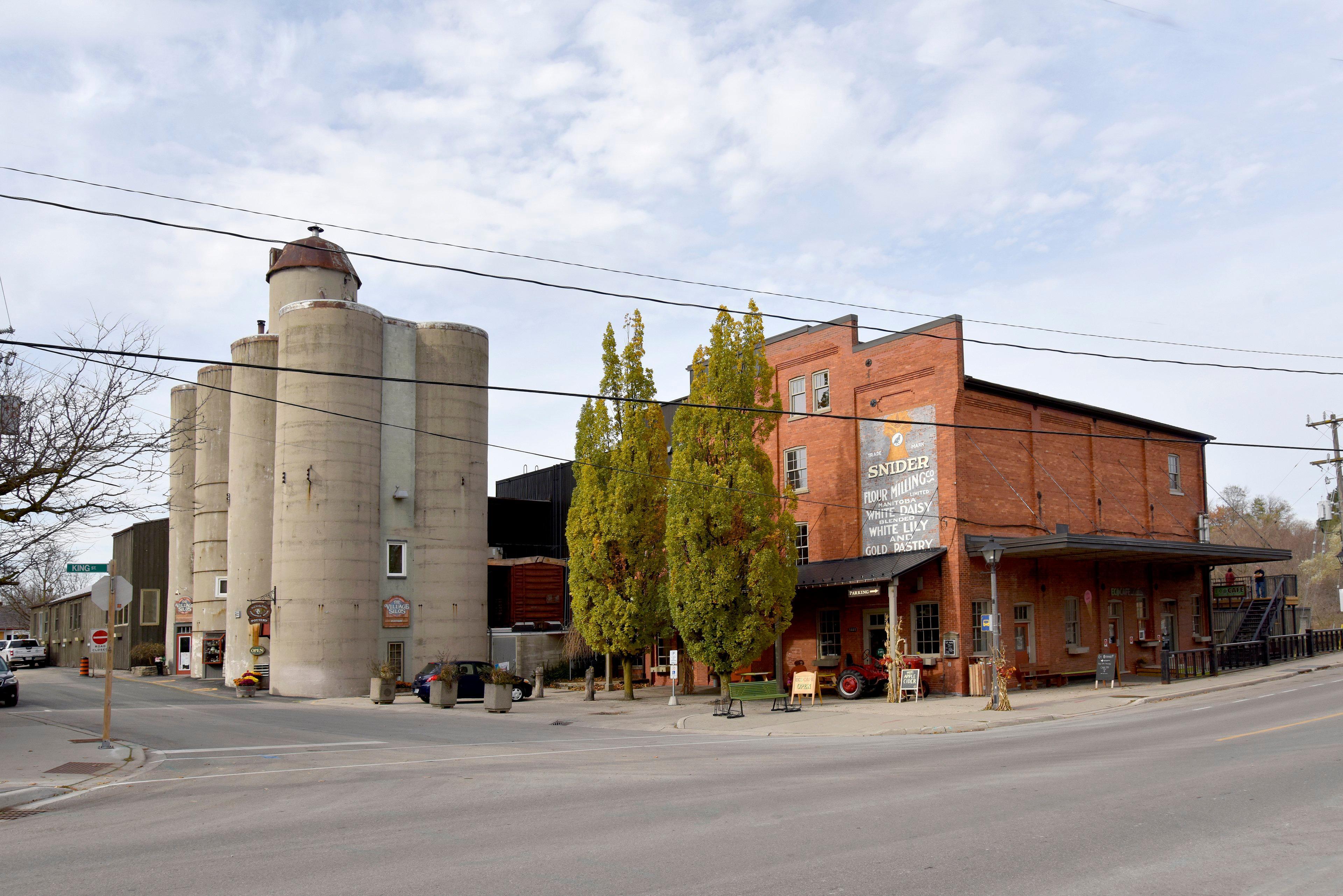 Staybridge - - St. Jacobs Area 3* Waterloo