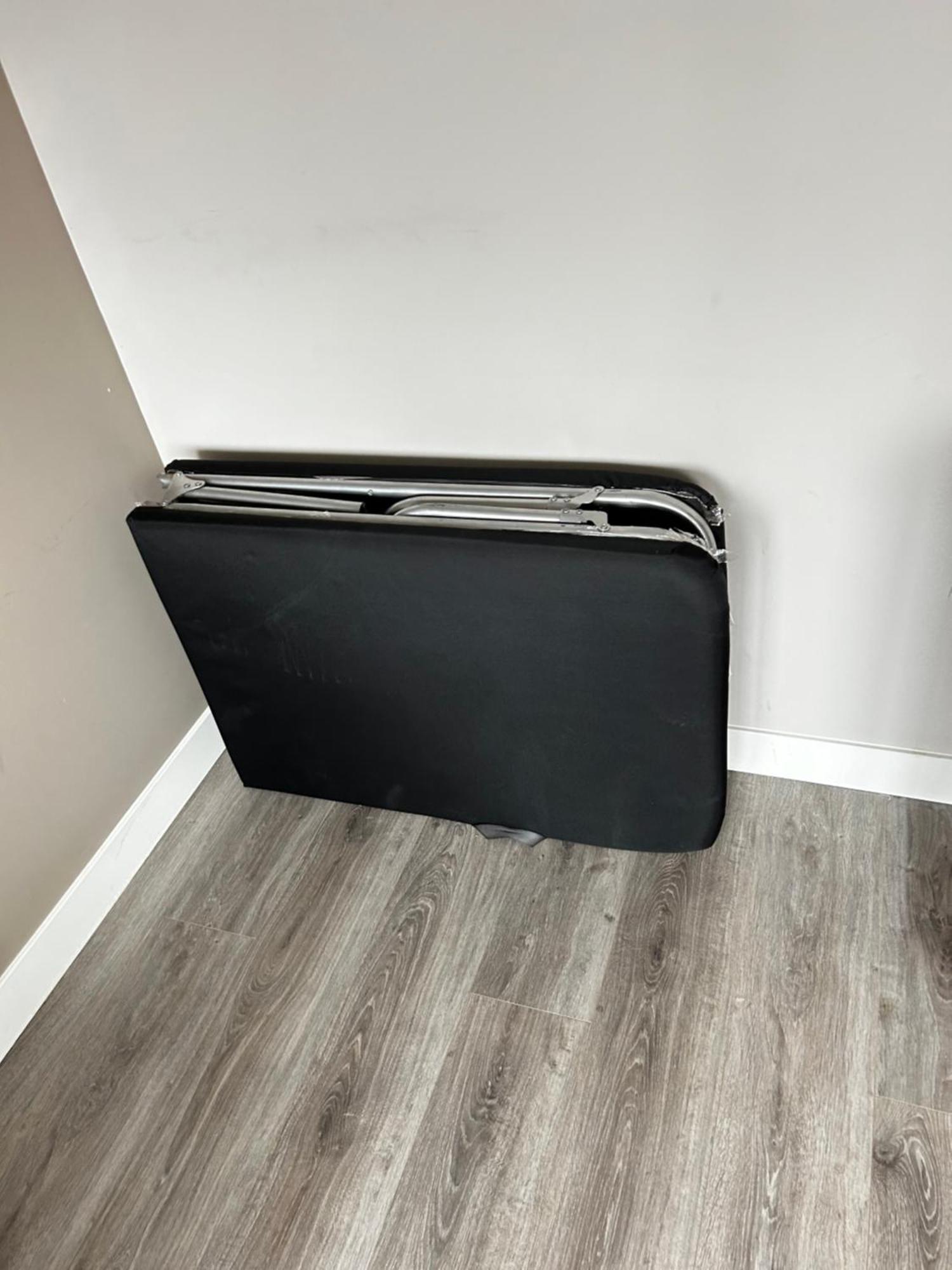 1-bedroom Near Of Apartment Waterloo