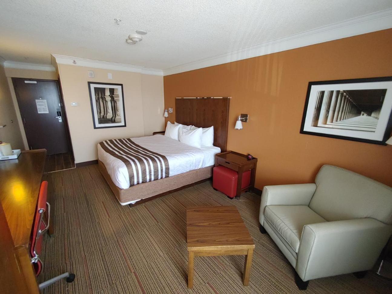 Hotel, Trademark Collection By Wyndham * Waterloo