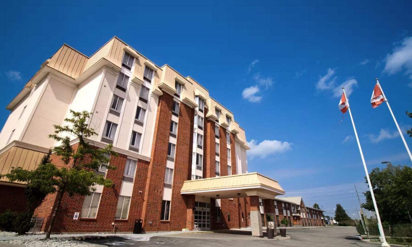 Hotel Hotel, Trademark Collection By Wyndham Waterloo