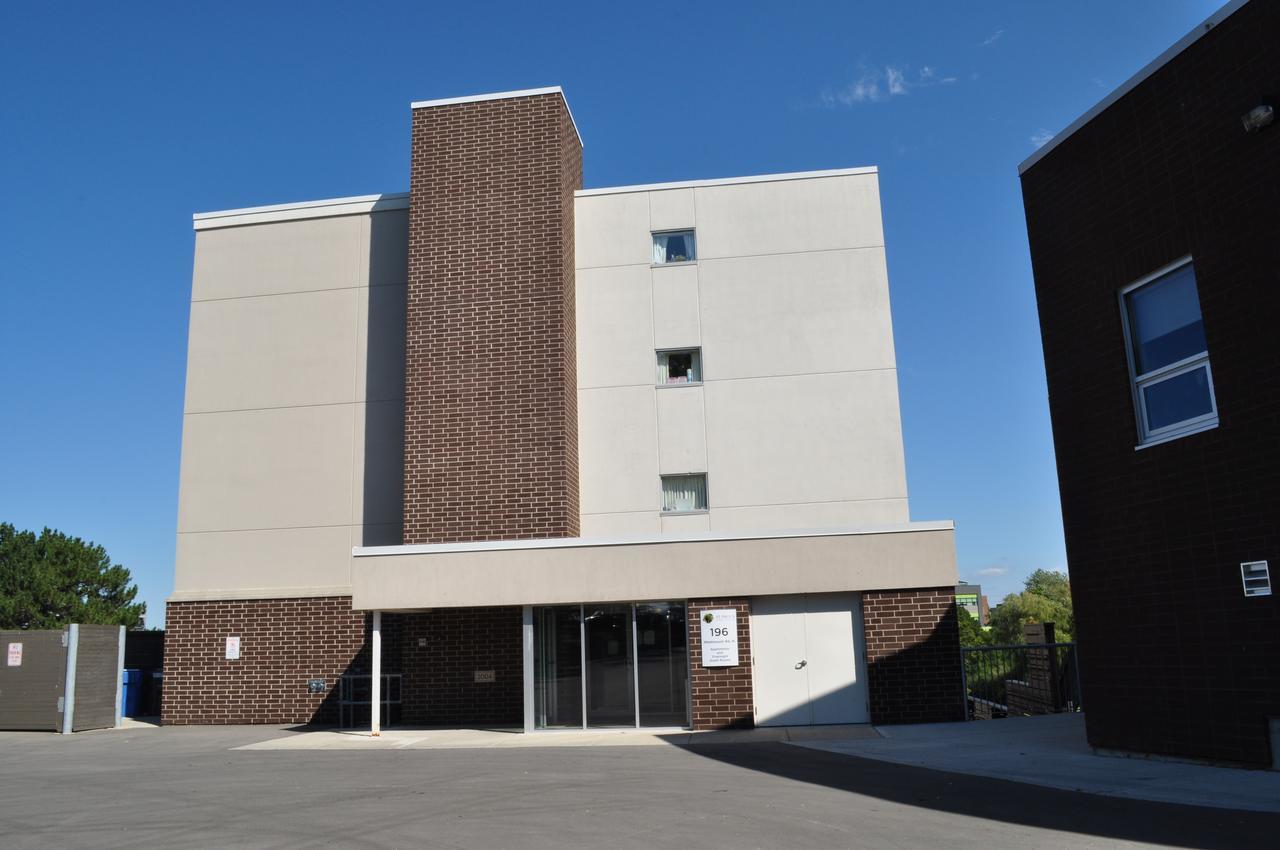 Aparthotel United College
